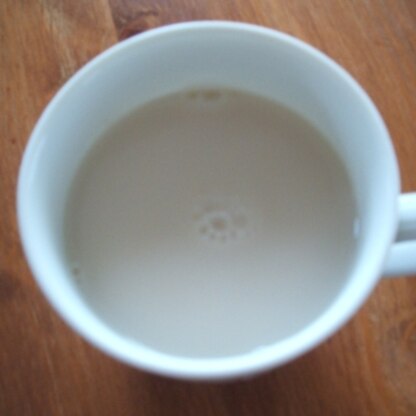 甘い麦茶ってなんだか懐かしいです。麦茶と牛乳？って思ったけど美味しかったです♪